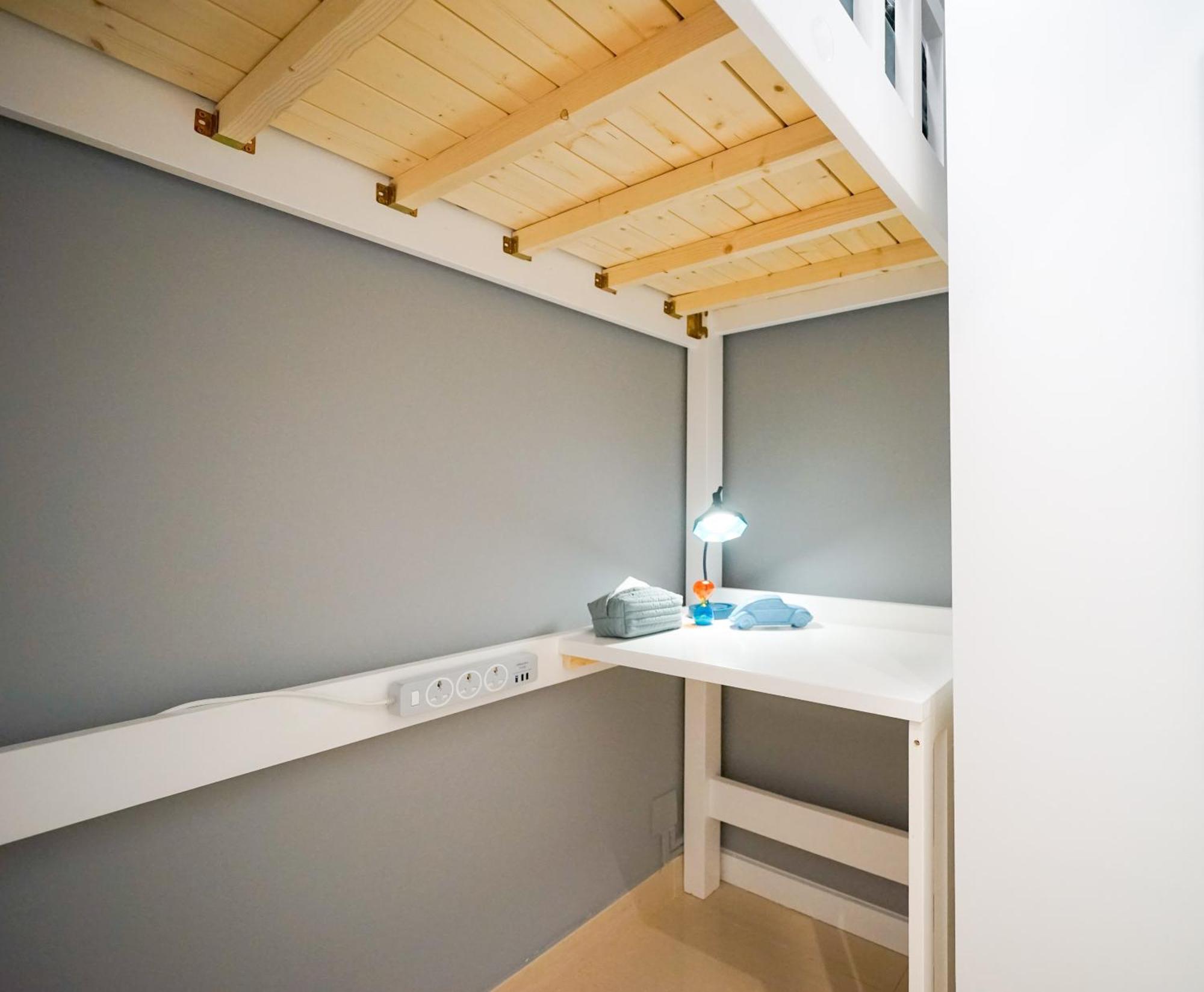 Student Accommodation - 294 Hennessy Road Хонконг Екстериор снимка